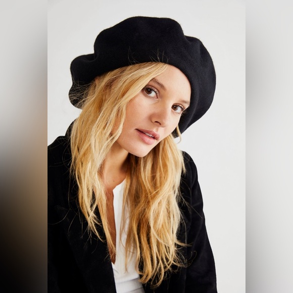 Free People Margot slouchy beret nwt black - Picture 1 of 5